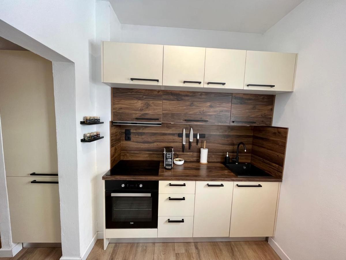 Tisa, Apartment